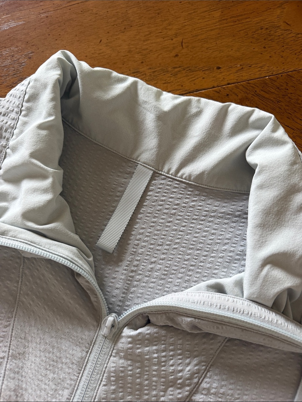 Lululemon Pack Light Pullover - Picture 5 of 11